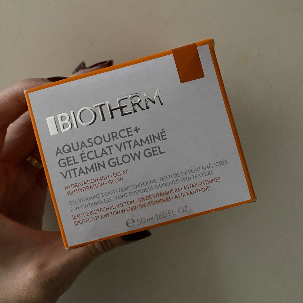 Biotherm
AQUASOURCE+ Vitamin Glow Gel new with box Sealed - Picture 2 of 4